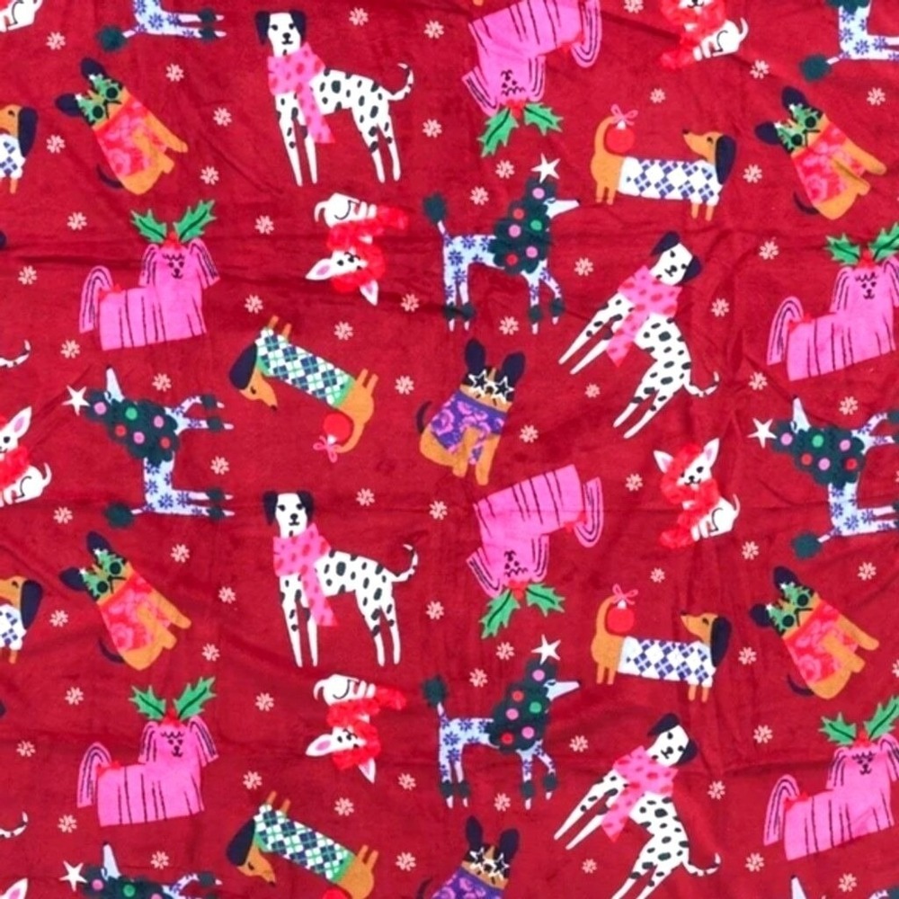 Vera Bradley Fleece Blanket Sock Set Dogs Holiday Hounds Red Plush Cozy 50x80